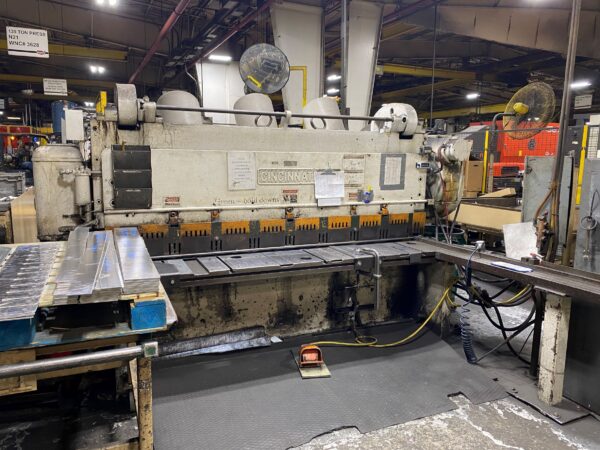 Cincinnati 4308 Power Squaring Shear